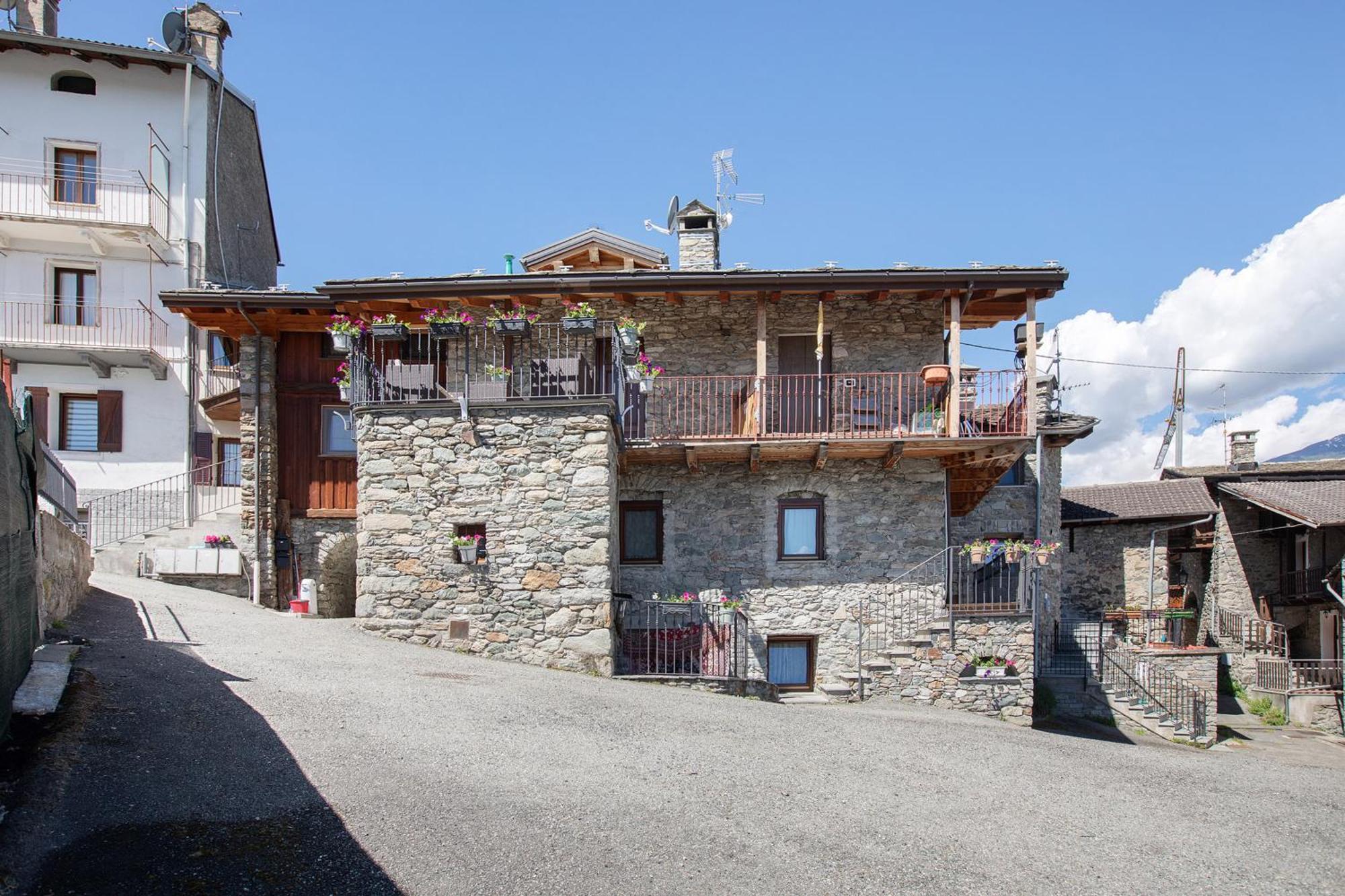 Maison Bebe Comboe Aosta Exterior photo